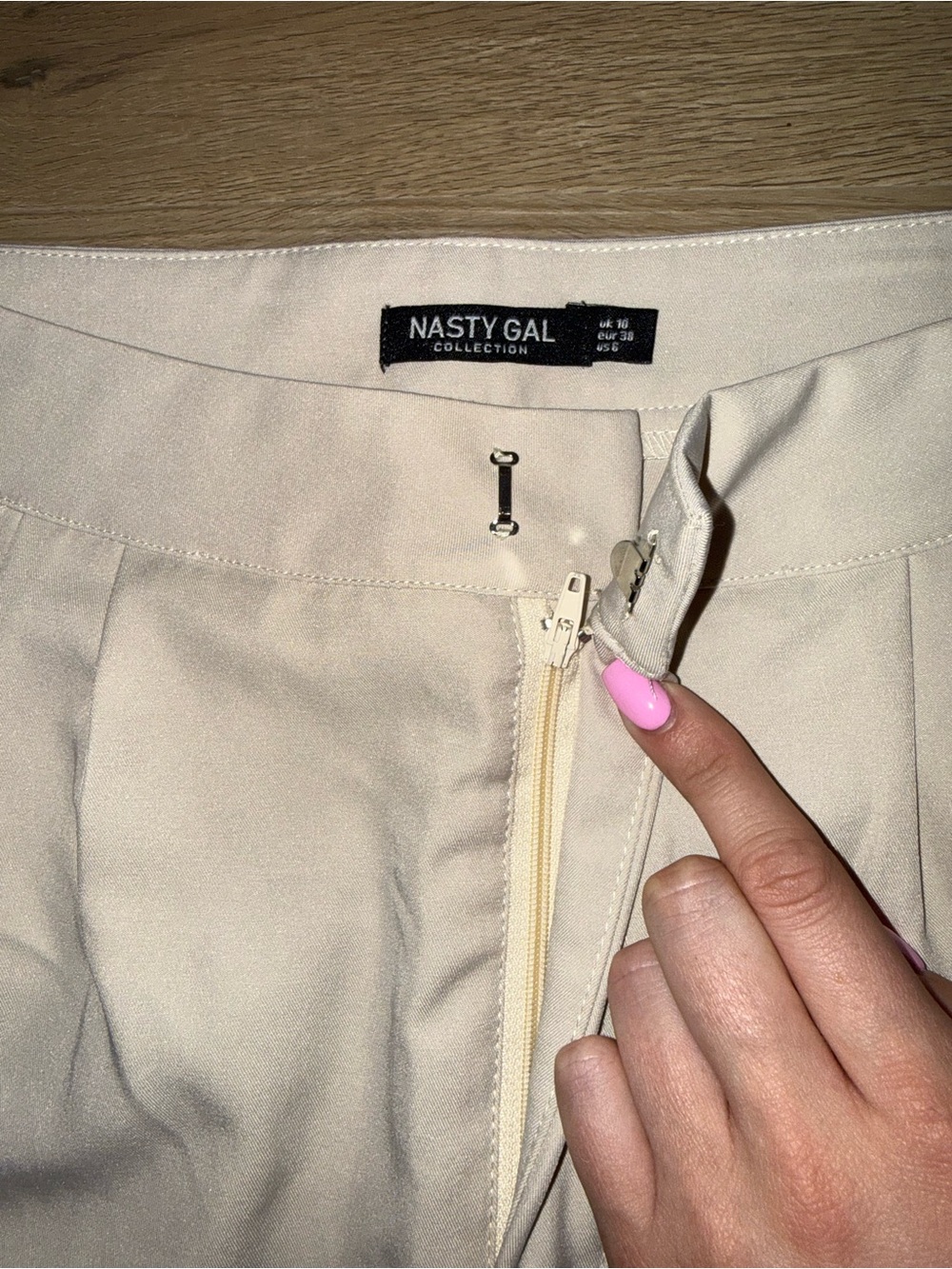 Nasty Gal Tailored High-Waisted Jogger Pants in Stone - Picture 4 of 5